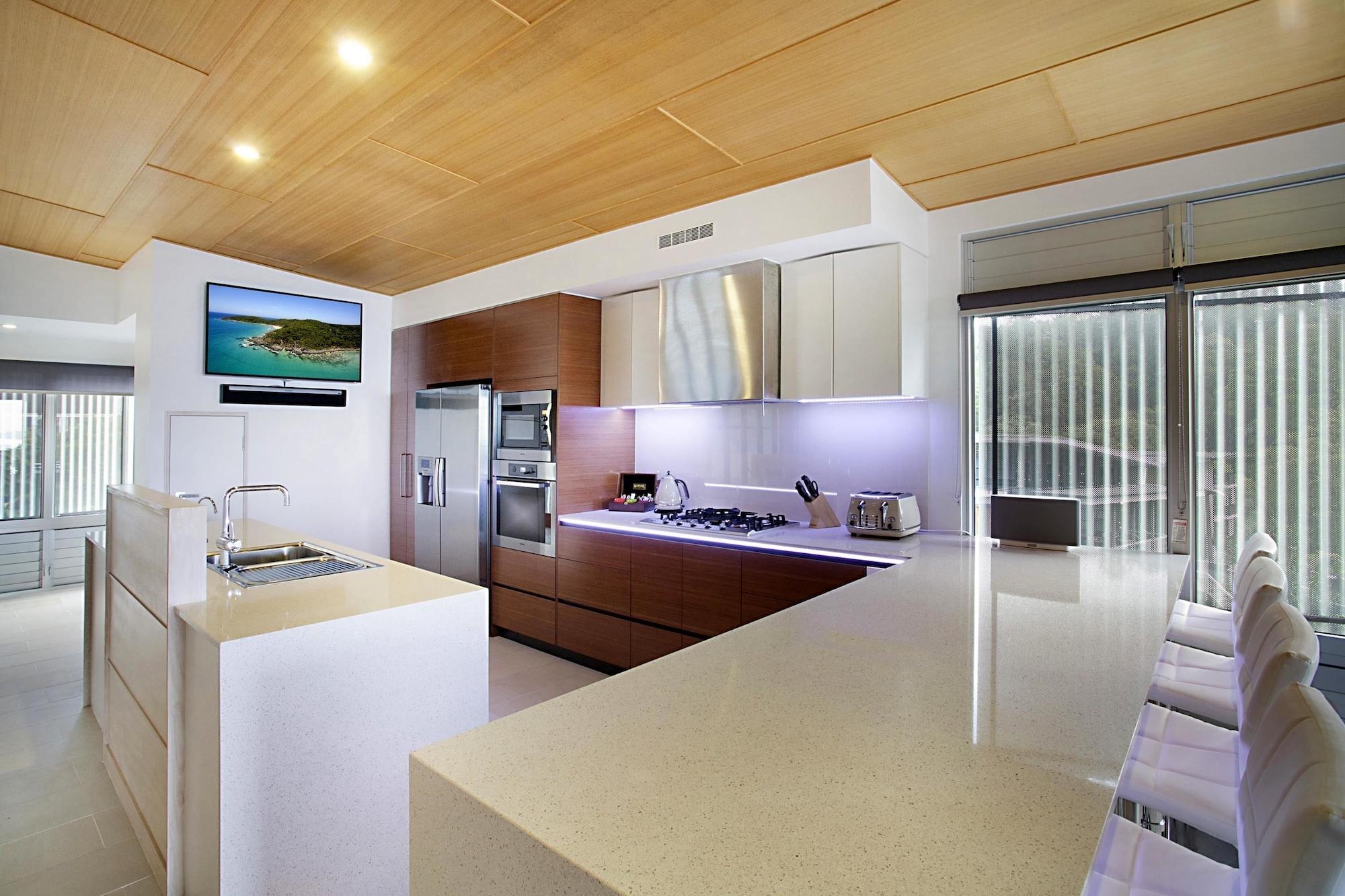 Peppers Noosa Resort And Villas Екстер'єр фото A modern Australian kitchen